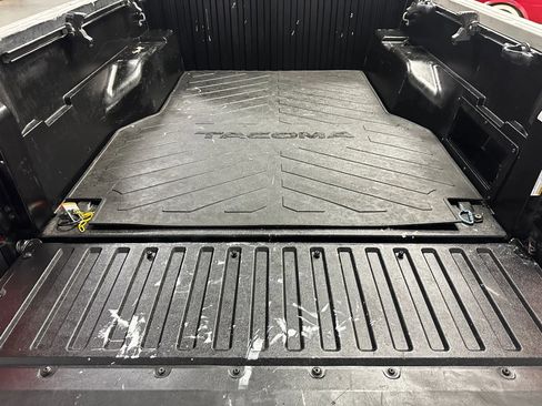 Used 2021 Toyota Tacoma SR5 image 21