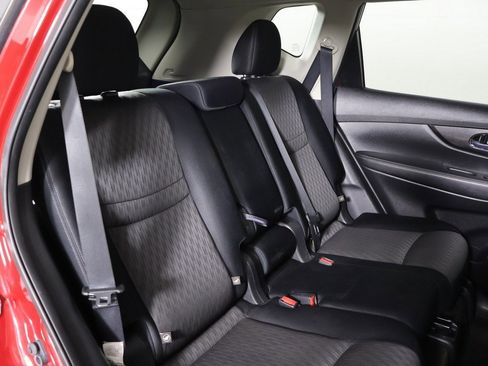 Used 2017 Nissan Rogue S image 25