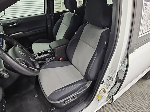 Used 2023 Toyota Tacoma TRD Off-Road image 26