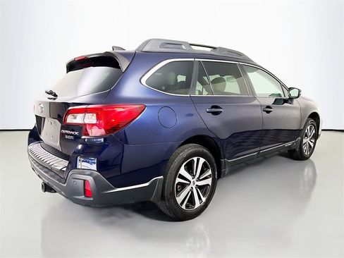 Used 2018 Subaru Outback 3.6R Limited image 7