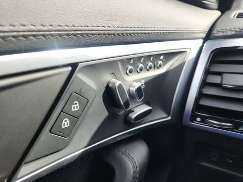 Used 2021 Jaguar F-TYPE Convertible image 31