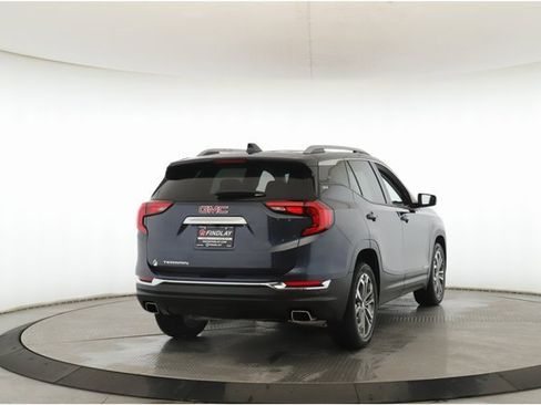 Used 2019 GMC Terrain SLT w/ Preferred Package image 7