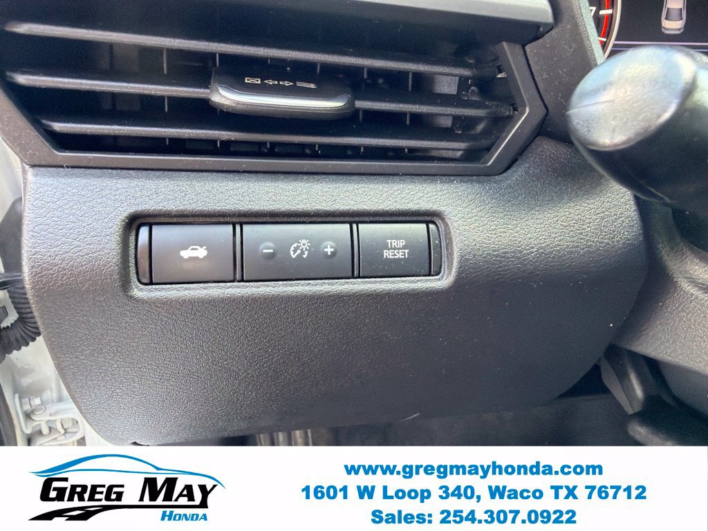 Used 2024 Nissan Altima 2.5 SV FWD image 24