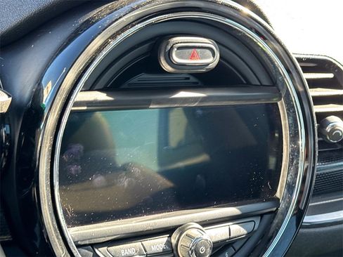 Used 2018 MINI Cooper Clubman S image 24