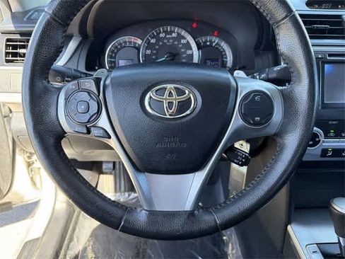 Used 2012 Toyota Camry SE image 19