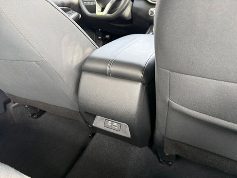 Used 2025 Nissan Altima 2.5 SV FWD image 23