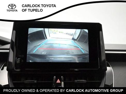 Used 2025 Toyota Corolla LE FWD image 12