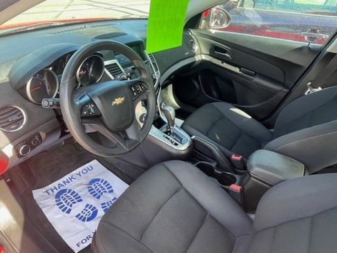 Used 2016 Chevrolet Cruze LT image 7