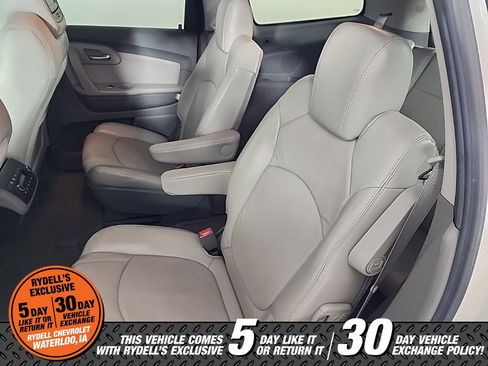 Used 2010 Chevrolet Traverse LT w/ Personal Connectivity Package image 21