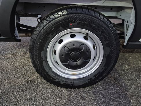 New 2026 Ford Transit 250 148 Medium Roof w/ Load Area Protection Package image 7