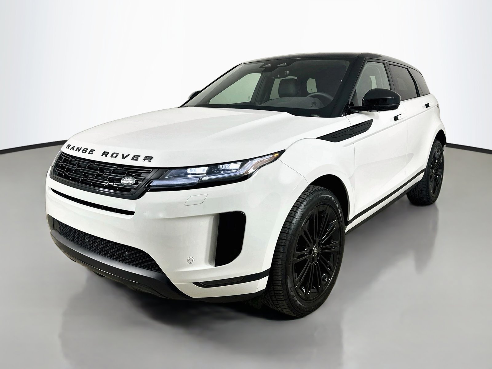 Used 2026 Land Rover Range Rover Evoque S AWD/4WD image 1