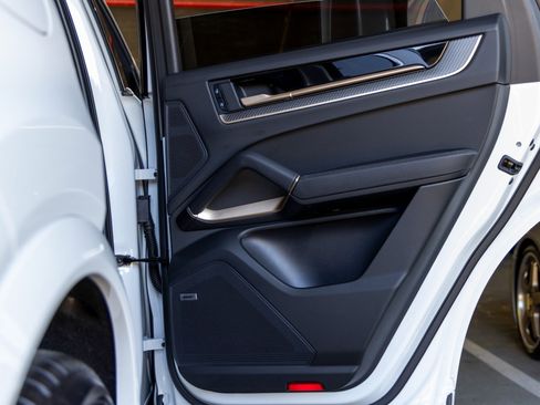New 2025 Porsche Cayenne S image 42