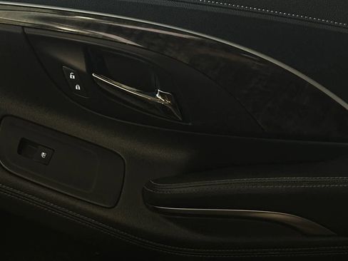 Used 2015 Buick LaCrosse Leather FWD image 19