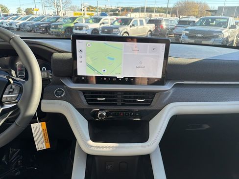 New 2026 Ford Explorer Platinum w/ LUX Leather Package image 29