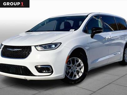 Certified 2024 Chrysler Pacifica Touring-L