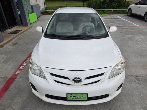 Used 2011 Toyota Corolla LE FWD image 6