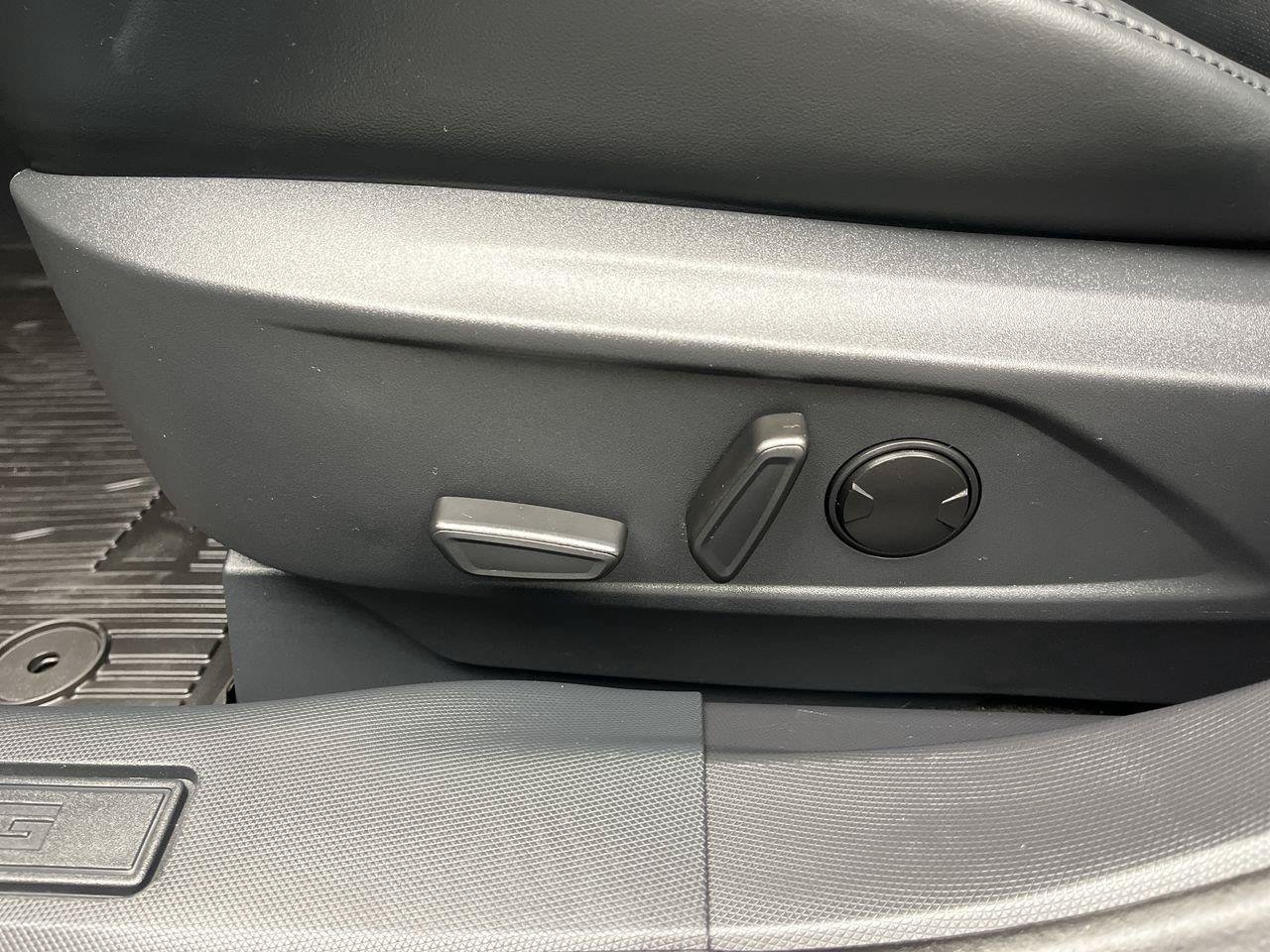 Certified 2024 Ford Mustang Mach-E Premium AWD/4WD image 12