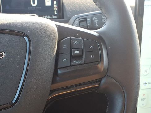 Used 2023 Ford Mustang Mach-E Select image 14