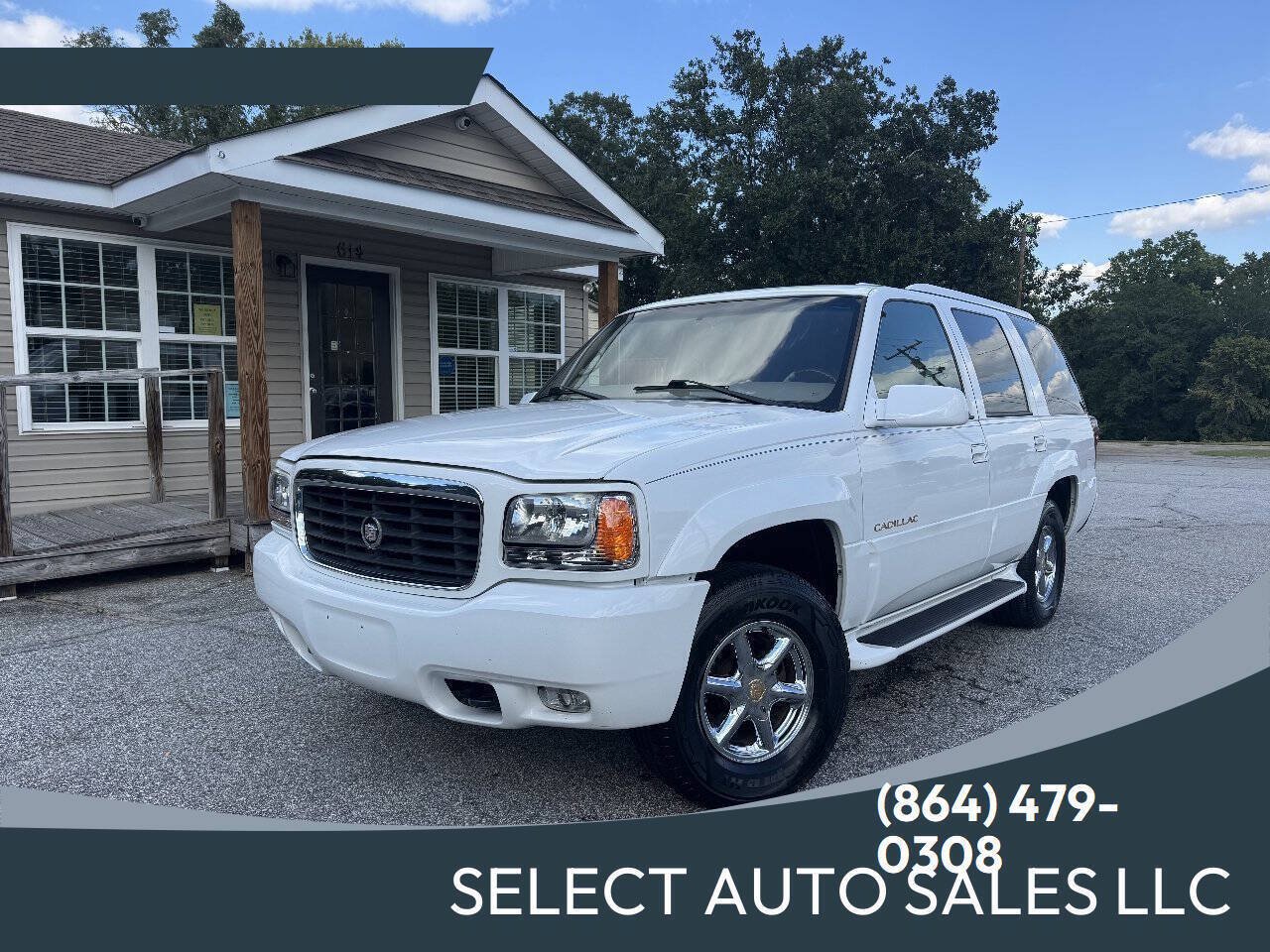 Used 1999 Cadillac Escalade 4WD image 1