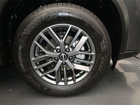 Used 2026 Nissan Rogue S image 16