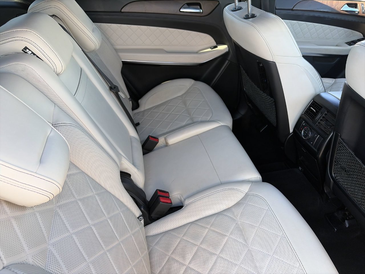 Used 2018 Mercedes-Benz GLS 550 4MATIC image 12