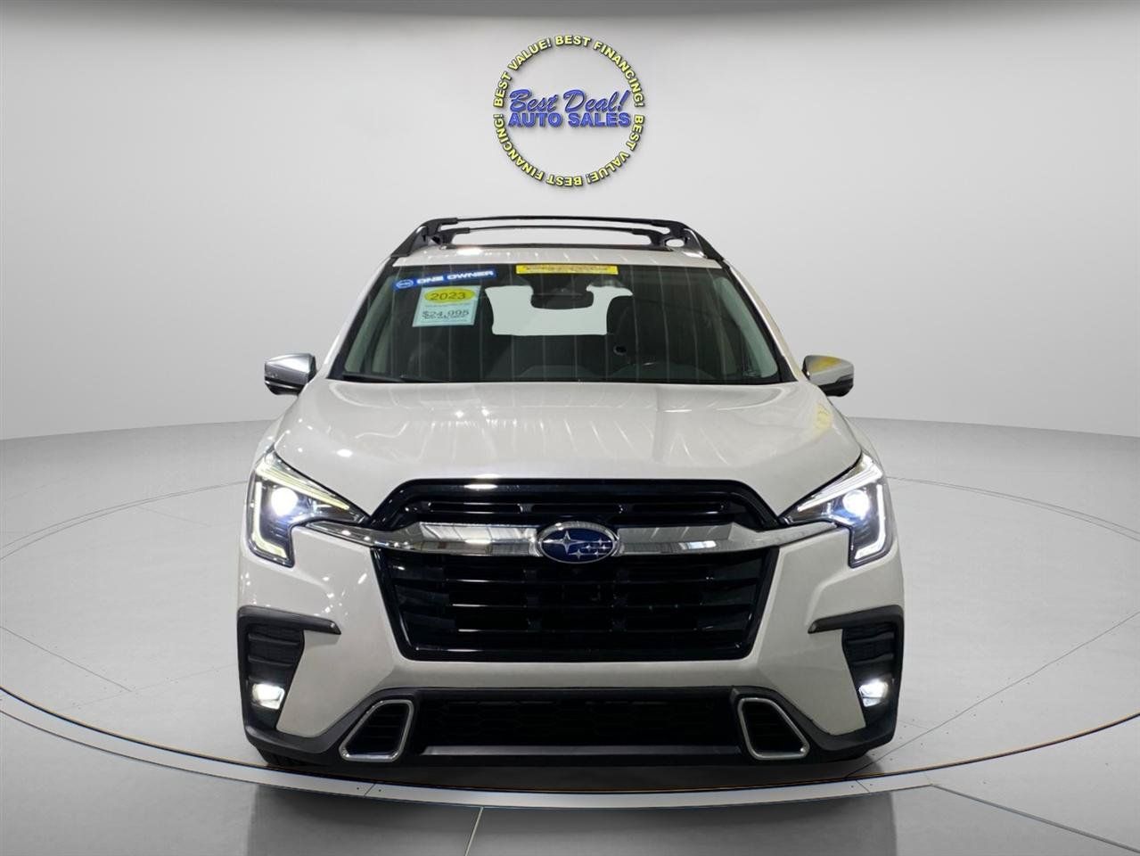 Used 2023 Subaru Ascent Touring AWD/4WD image 8