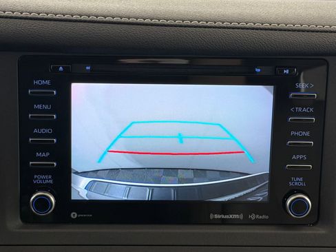 Used 2019 Toyota Sienna XLE w/ XLE Navigation Package FWD image 30