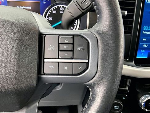 Used 2022 Ford F150 XLT w/ Equipment Group 302A High image 20