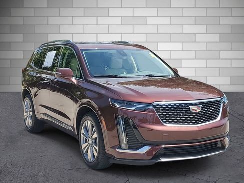 Certified 2023 Cadillac XT6 Premium Luxury image 6