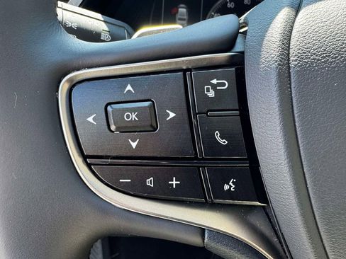 Used 2023 Lexus ES 350 w/ Premium Package FWD image 19