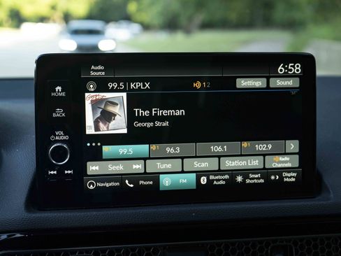 Used 2023 Honda Civic Touring image 30
