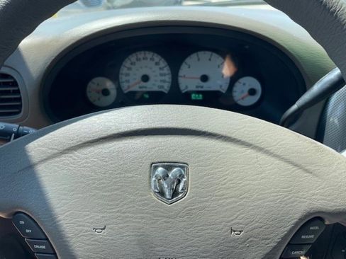 Used 2006 Dodge Caravan SXT w/ Popular Equipment Group I image 8