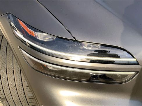 Used 2022 Genesis GV70 2.5T w/ Sport Prestige Package image 26