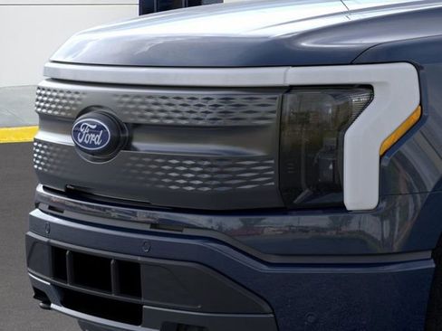 New 2025 Ford F150 Lightning Flash AWD/4WD image 34