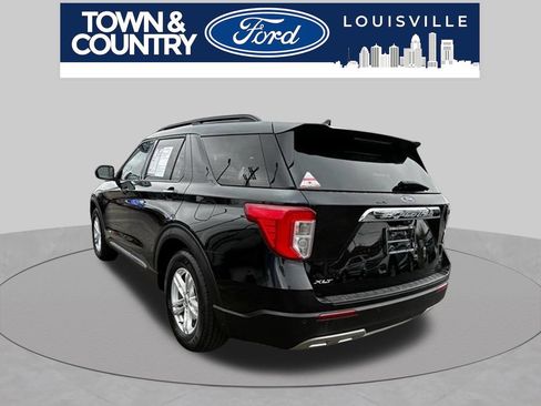 Used 2024 Ford Explorer XLT w/ Equipment Group 202A RWD image 6