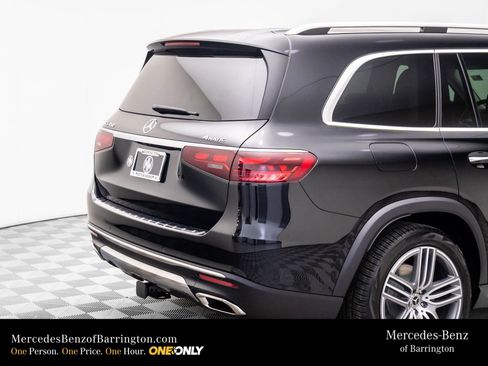 New 2026 Mercedes-Benz GLS 450 4MATIC image 40