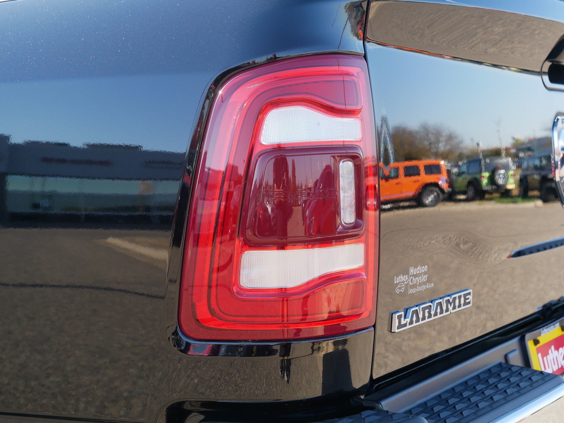 Used 2024 RAM 2500 Laramie w/ Safety Group AWD/4WD image 17