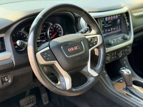 Used 2017 GMC Acadia SLE AWD/4WD image 9