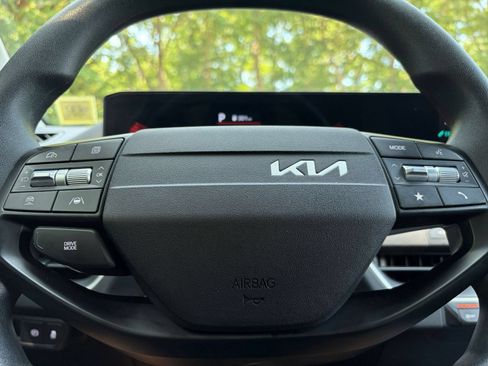 Used 2025 Kia K4 FWD image 27