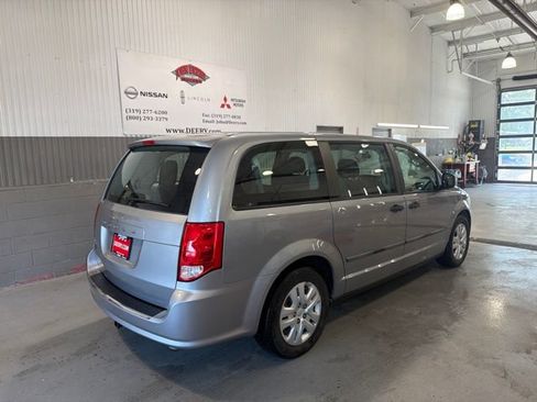 Used 2014 Dodge Grand Caravan American Value Package FWD image 3