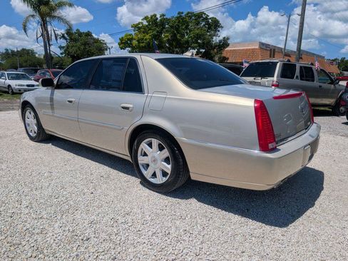 Used 2009 Cadillac DTS FWD image 7