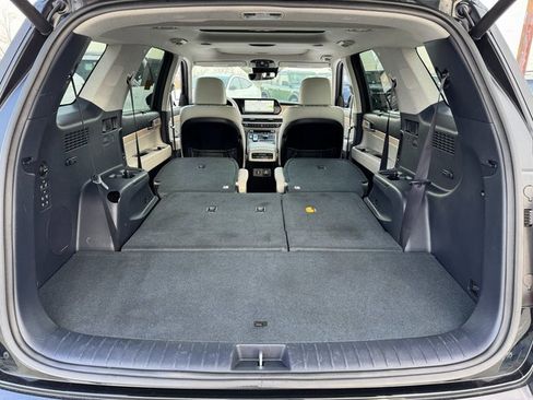 Used 2024 Hyundai Palisade Limited image 19