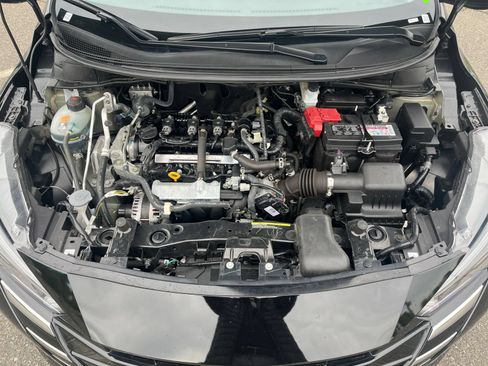 Used 2025 Nissan Versa SV FWD image 31