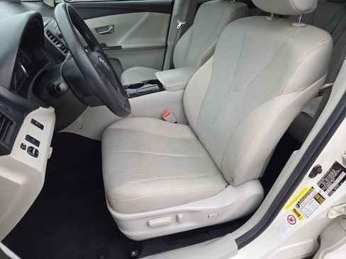 Used 2014 Toyota Venza LE w/ LE Convenience Package FWD image 6