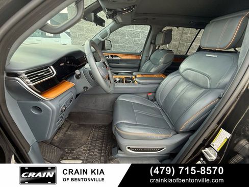 Used 2022 Jeep Grand Wagoneer Series II w/ Convenience Group III image 22