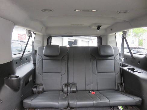 Used 2019 GMC Yukon XL SLT AWD/4WD image 23