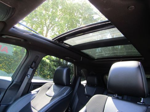 Certified 2022 Ford Edge ST w/ Equipment Group 401A image 40