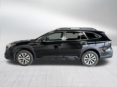 Used 2024 Subaru Outback Premium AWD/4WD image 4
