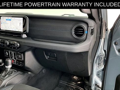 Used 2025 Jeep Wrangler Unlimited Rubicon 4xe AWD/4WD image 21