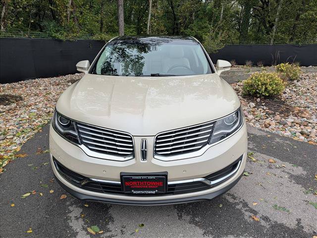 Used 2018 Lincoln MKX Reserve w/ Driver Assistance Package FWD image 8
